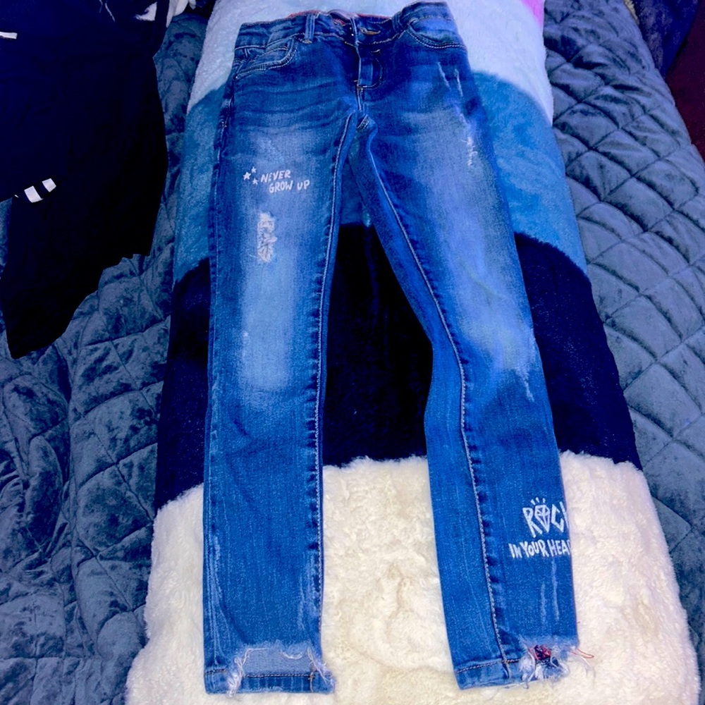 Graphic Jeans